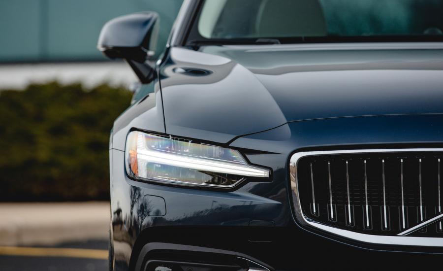 Детали экстерьера Volvo V60 T6 Inscription 2018 года  (NA) (фото 22 из 27)